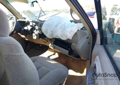 1998 Chevrolet K1500 Fleetside from USA, damaged, VIN 1GCEK19R0WR154154